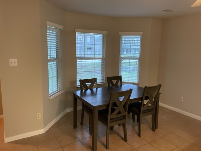 23409 High Point St - Photo 3 of 18