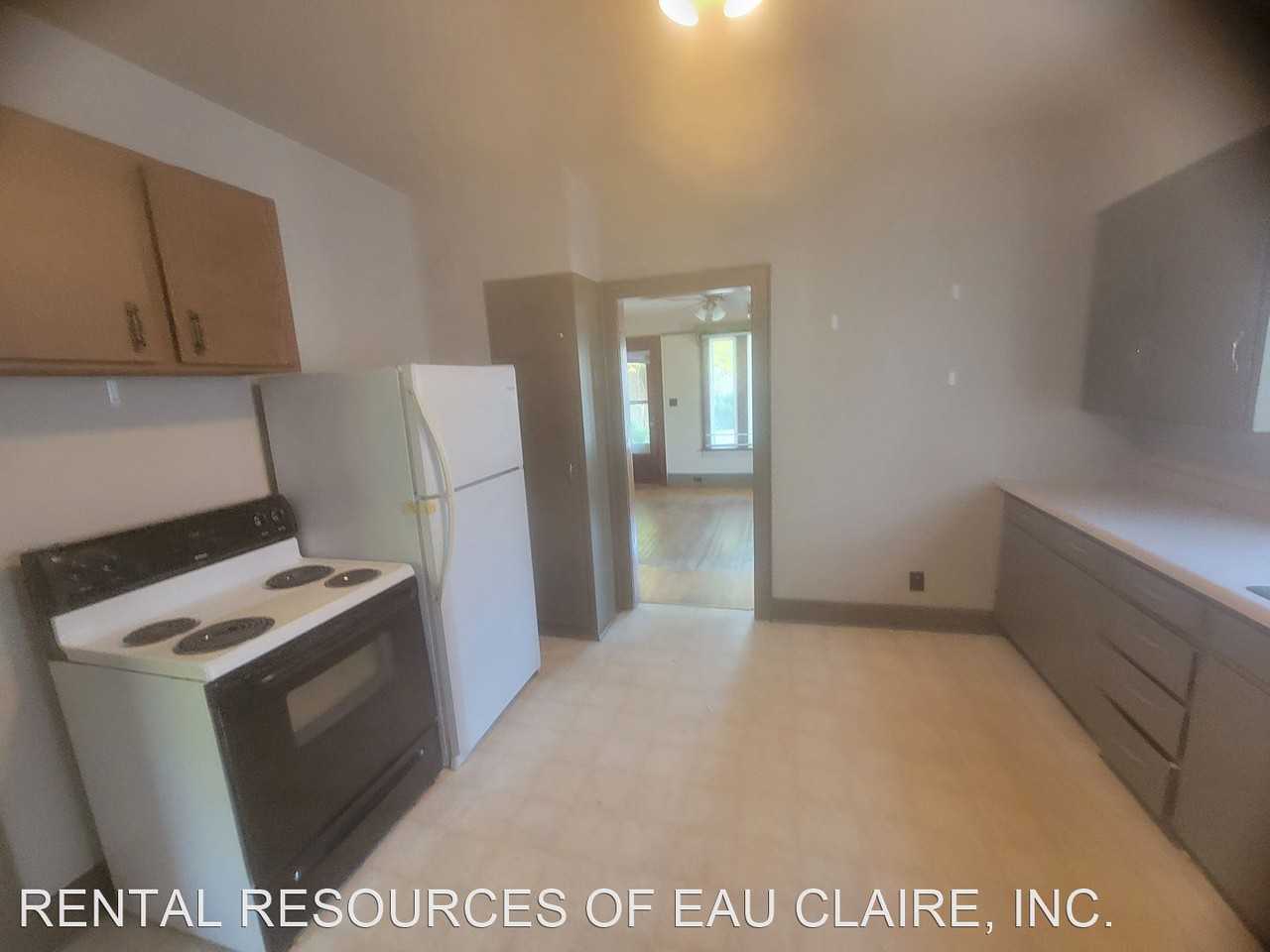 713-713 1/2 13th Avenue - Photo 2 of 4
