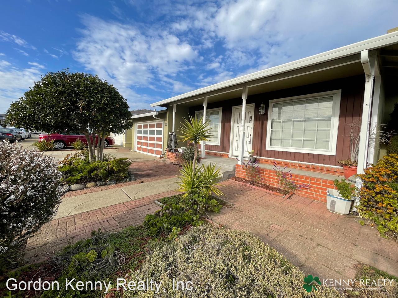 556 Joaquin Dr - Photo 2 of 22