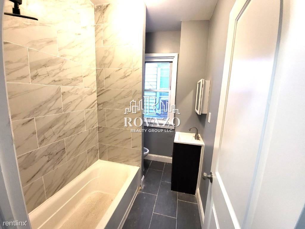 150 S 8th St - Photo 3 of 7