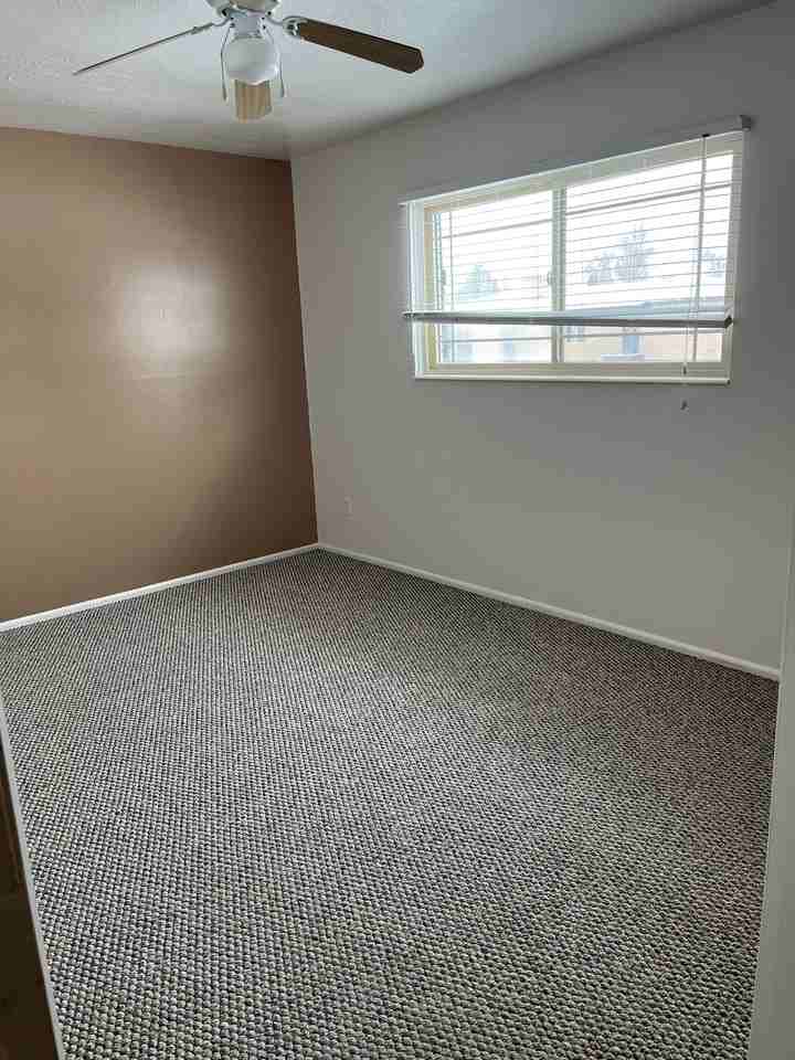 620 N 5th W - Photo 7 of 19