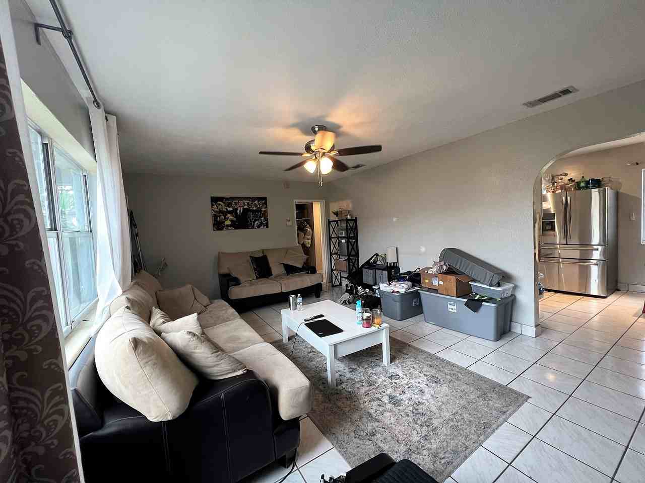 3310 W Swann Ave - Photo 2 of 14