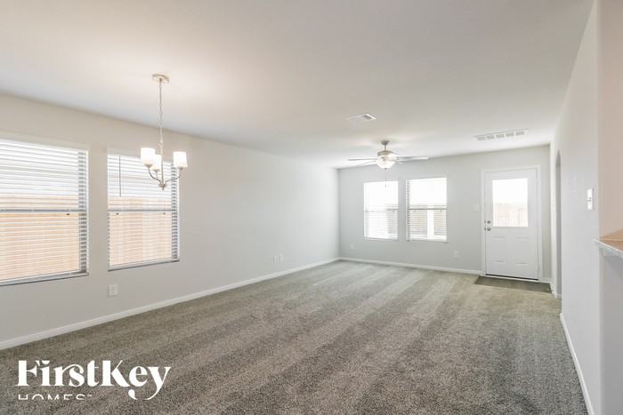 25582 Roy Rogers Rd - Photo 3 of 15