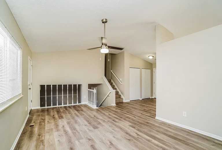 2830 Tannery Ct - Photo 2 of 9