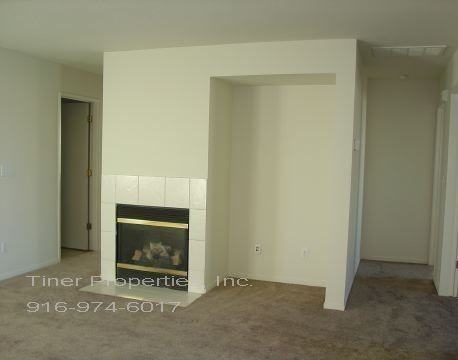 4252 Castleton Cir - Photo 3 of 12