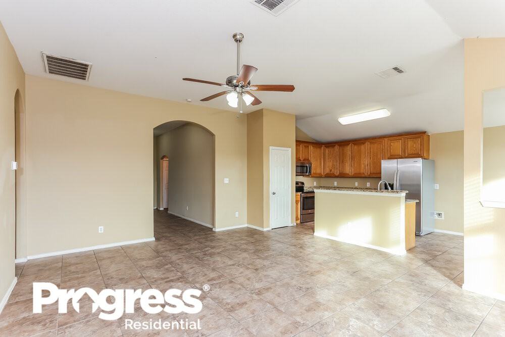 9325 Cynthia Ct - Photo 3 of 21