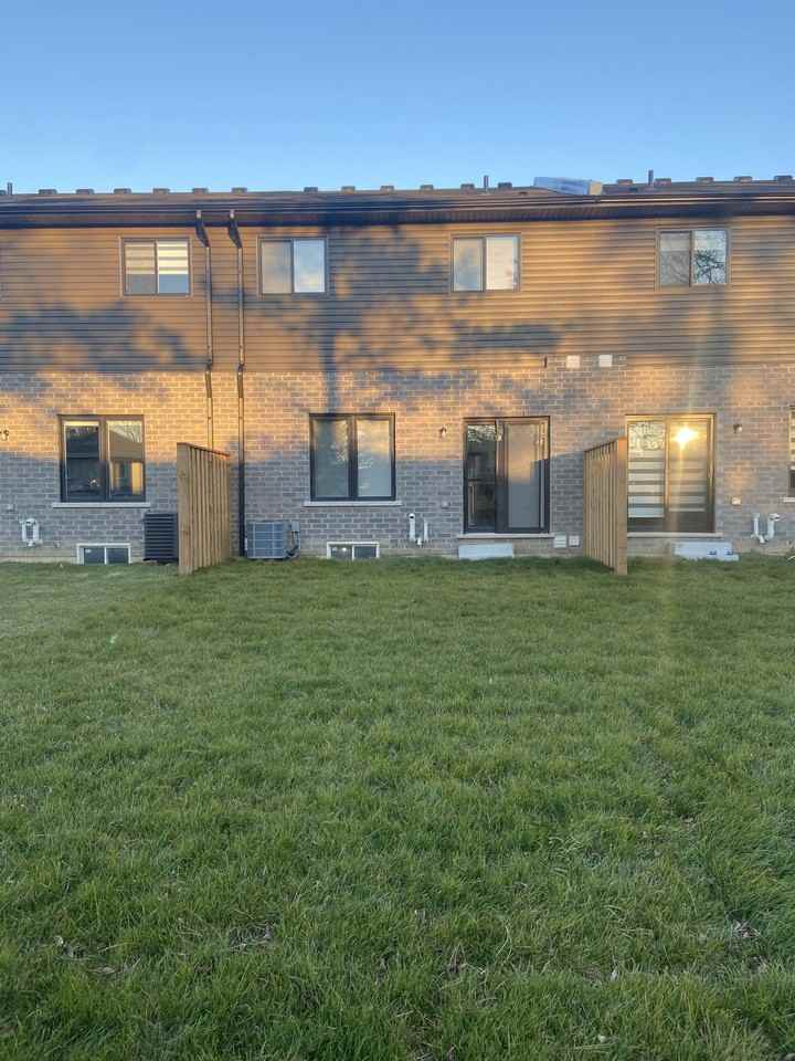 520 Grey Street #6 - Photo 3 of 24