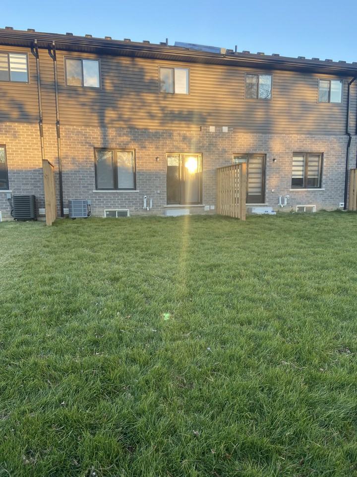 520 Grey Street #6 - Photo 2 of 24