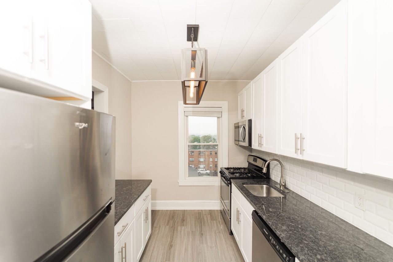 The Packard - Photo 2 of 42