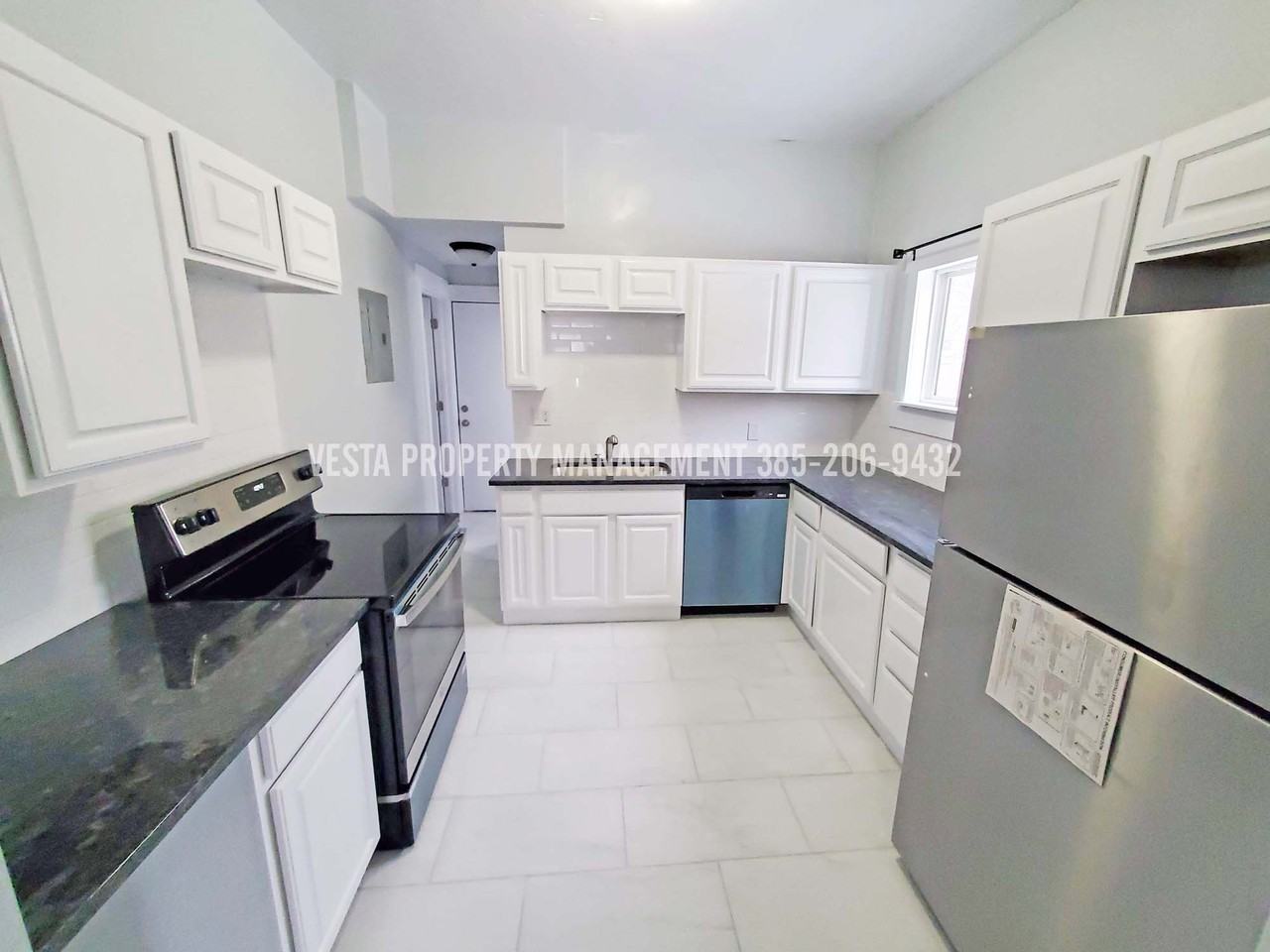 2032 Jefferson Ave #2 - Photo 4 of 7