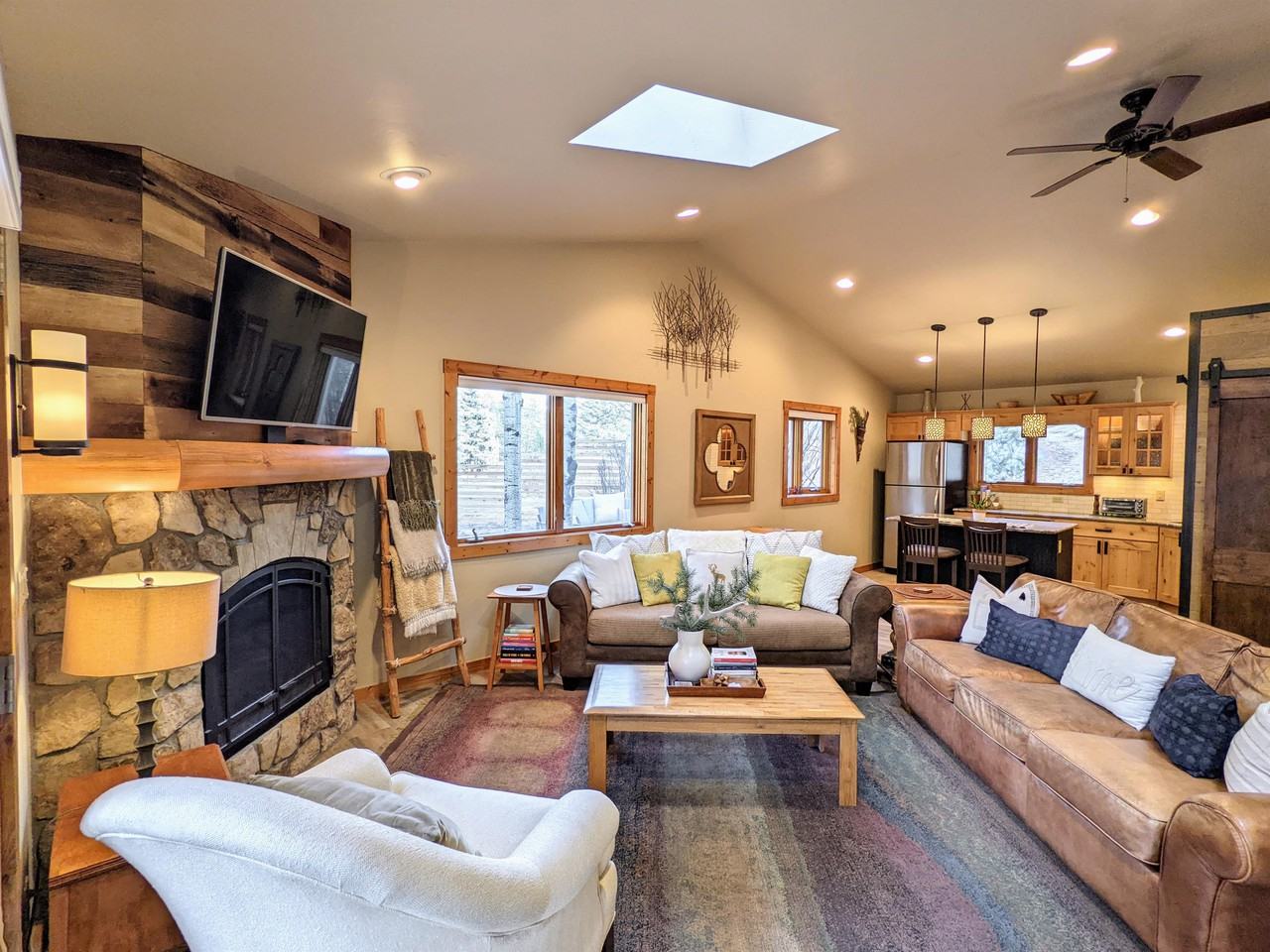 32114 Upper Bear Creek RoadGuest House #G - Photo 3 of 50