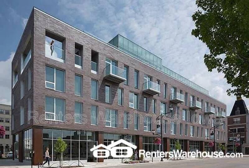 350 E Locust St #203