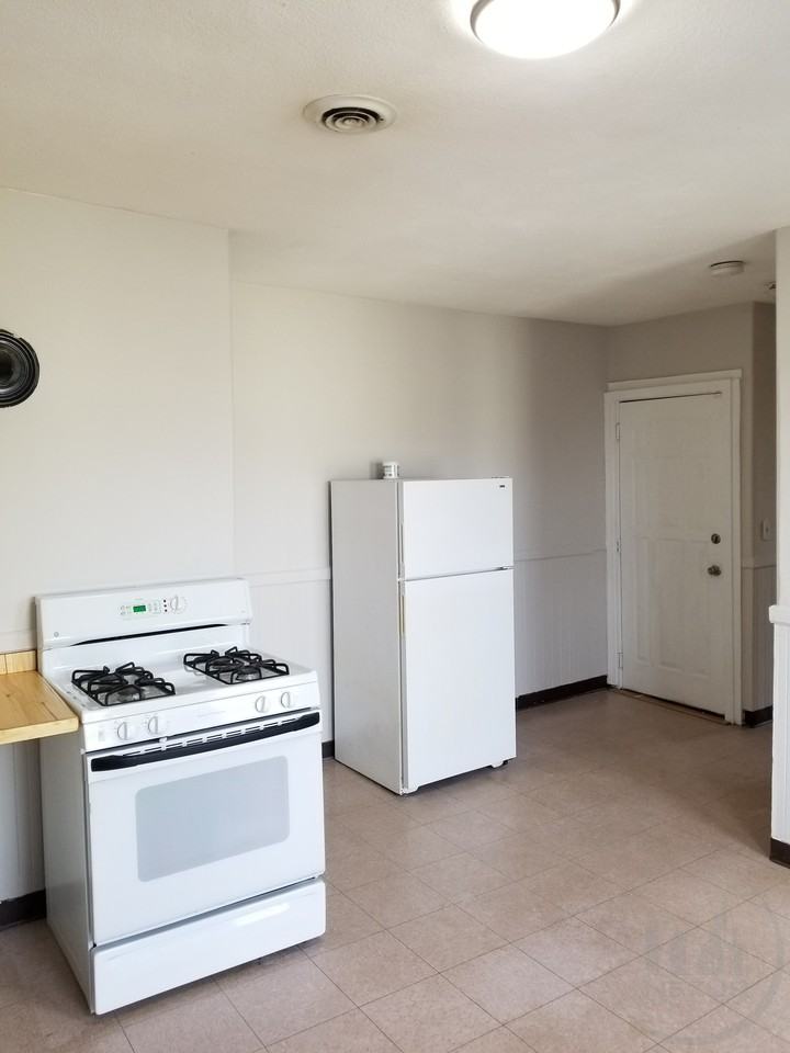 None 212 - Photo 2 of 12