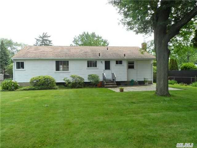 27 Hayrick Ln - Photo 2 of 7