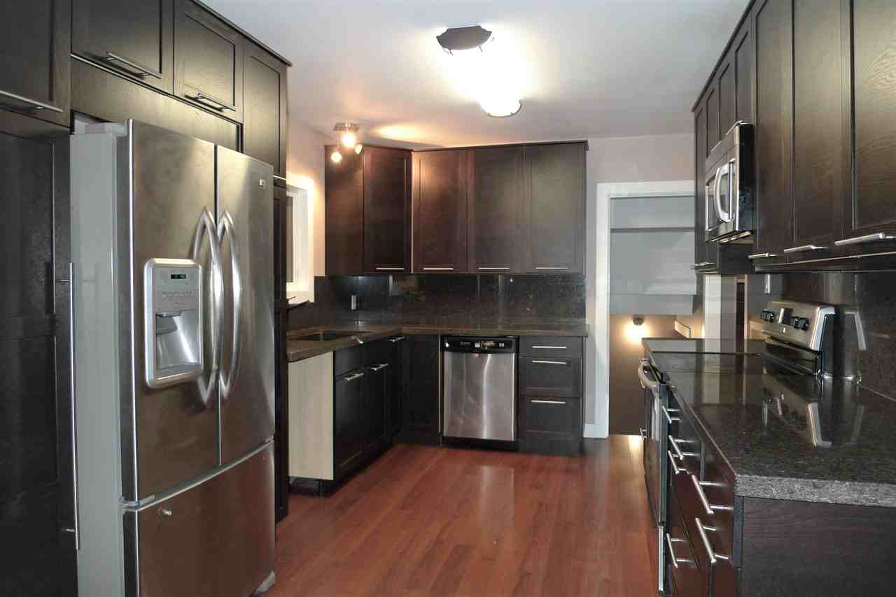 11516 93 Ave - Photo 2 of 21