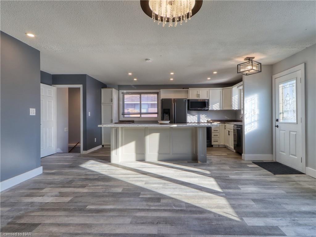 7371 North Dorset Place - Photo 3 of 8