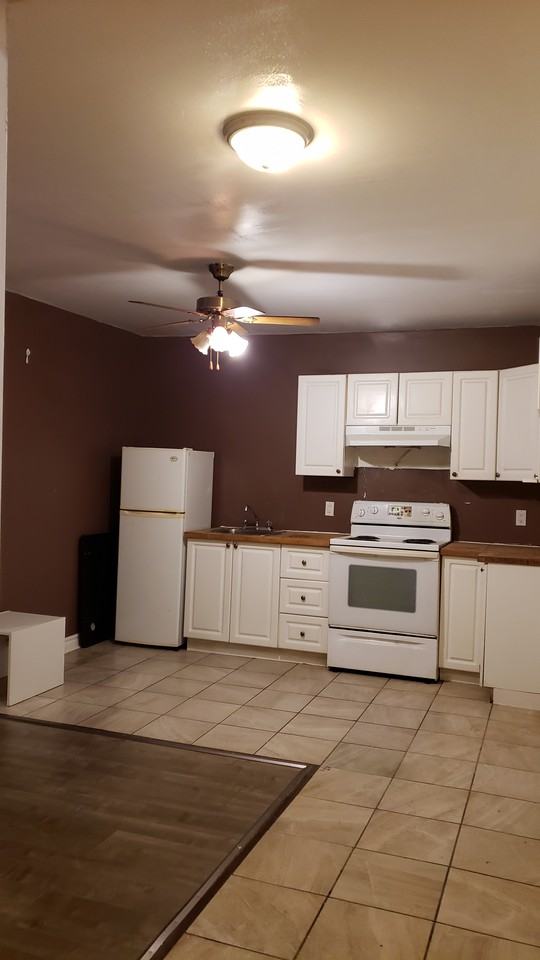 5685 Rue Hochelaga #3 - Photo 3 of 6