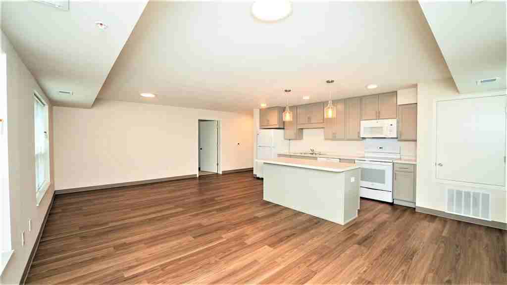 Cadence Apartments - Photo 7 of 49