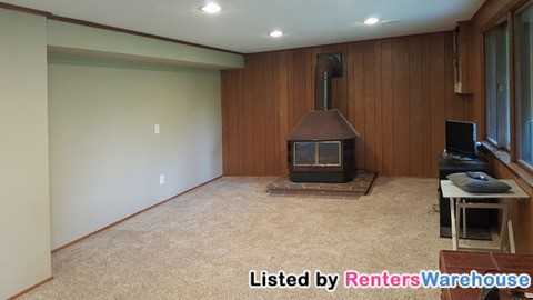 3048 Virginia Ave N - Photo 3 of 13