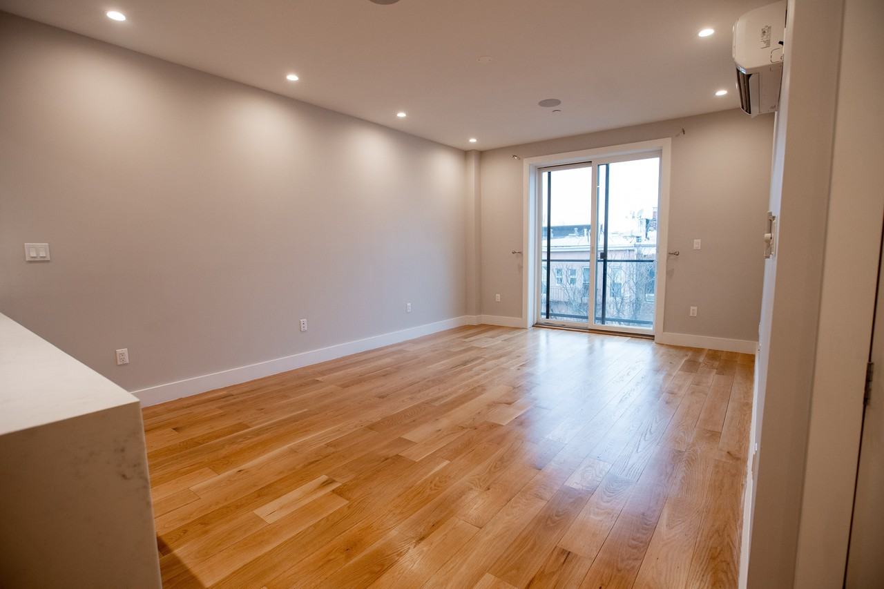 139 Grove Street #4R - Photo 2 of 15