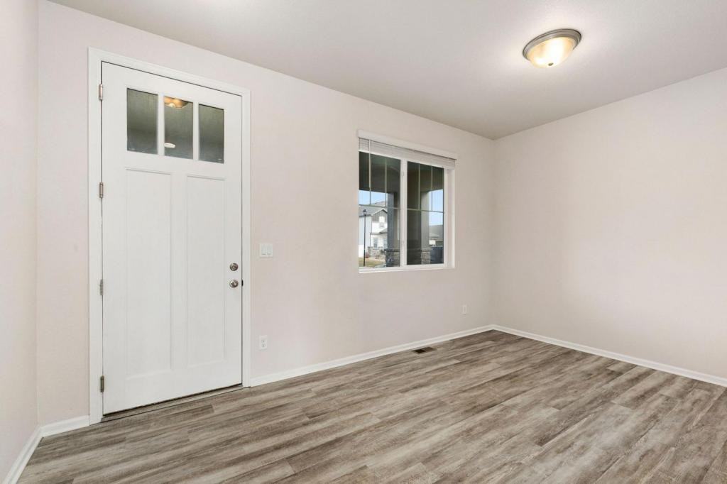1867 Paley Dr - Photo 4 of 25