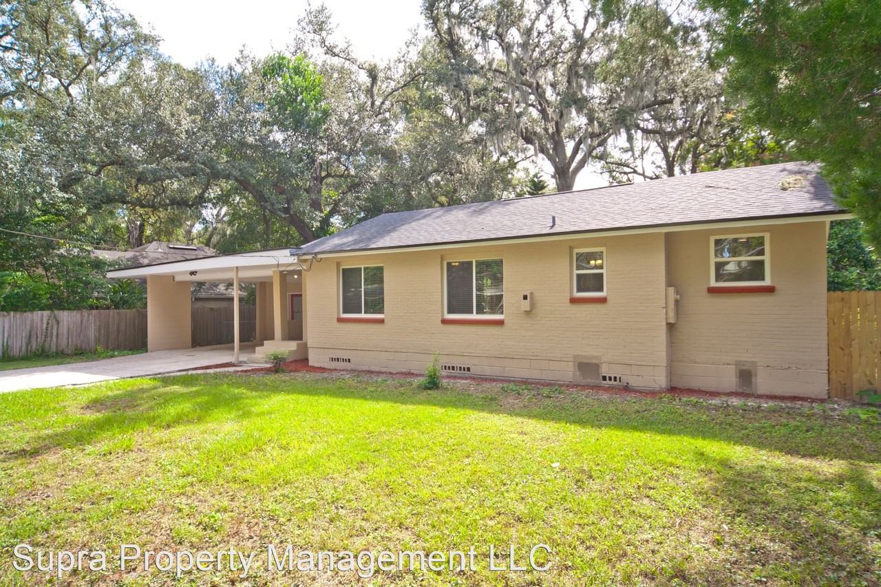 7028 Oakwood Dr - Photo 2 of 28