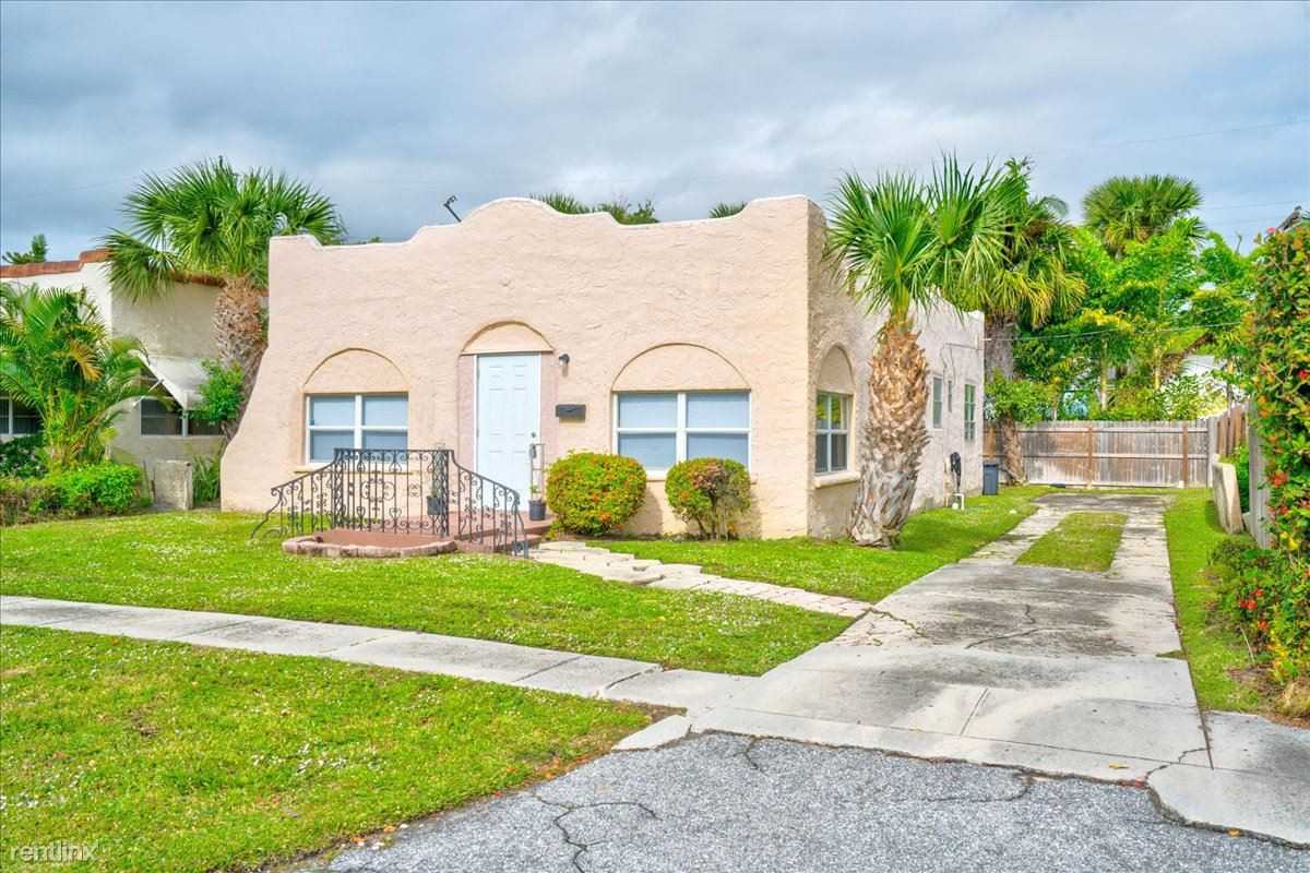 223 Pine Ter - Photo 2 of 10