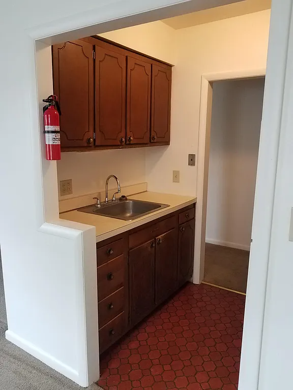 96 N Central Ave - Photo 2 of 7