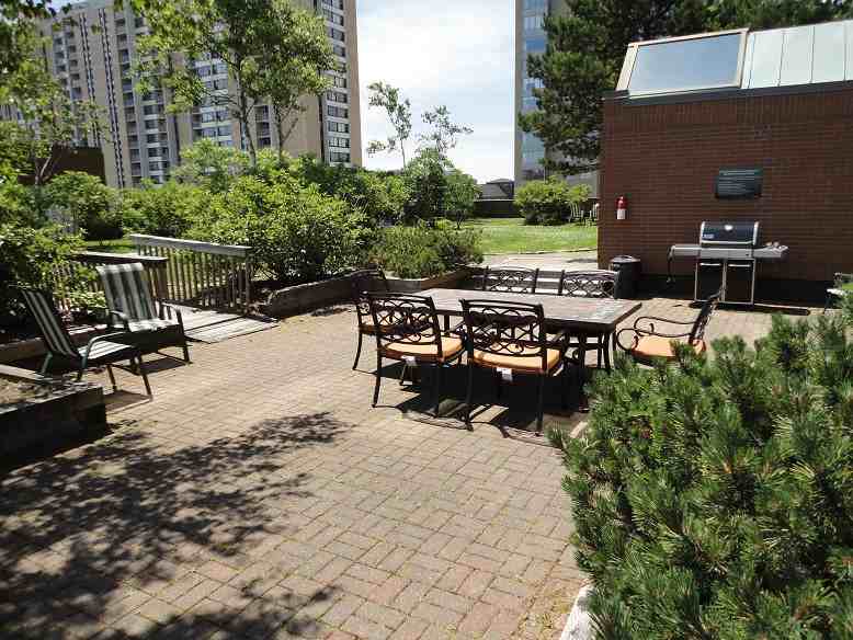 1465 Brenton Street #1404 - Photo 7 of 27