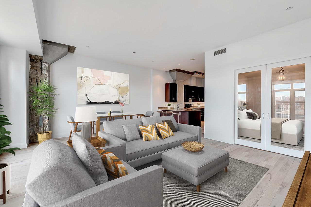 1000 Rue de la Commune Est #717