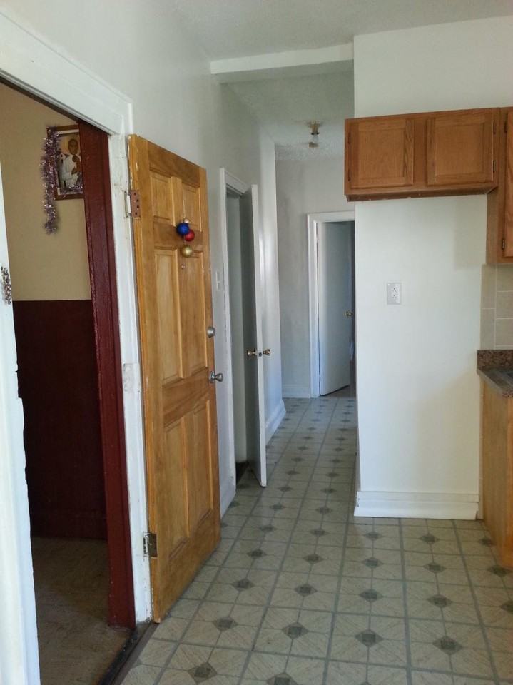 1 Bedroom Condo For Rent In Greenville Jersey City Nj 07305 For 1 000 Month Zumper