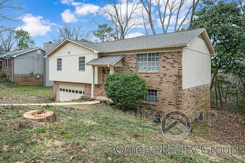 1830 Christian St - Photo 6 of 46