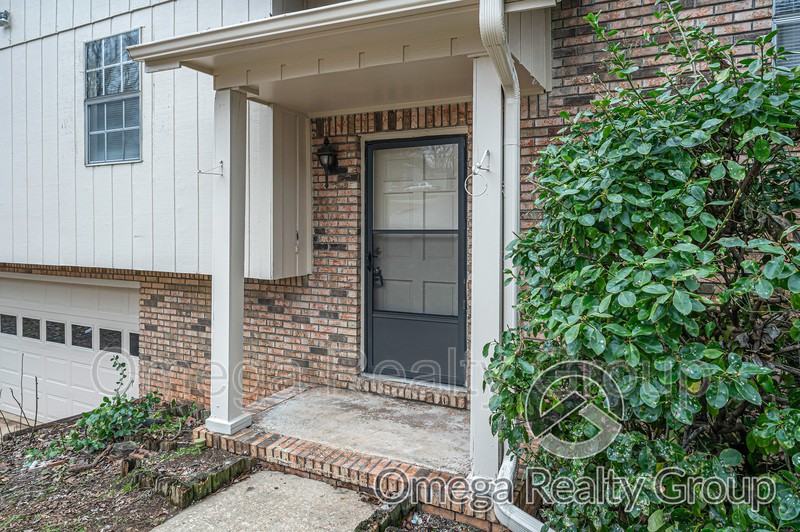 1830 Christian St - Photo 7 of 46