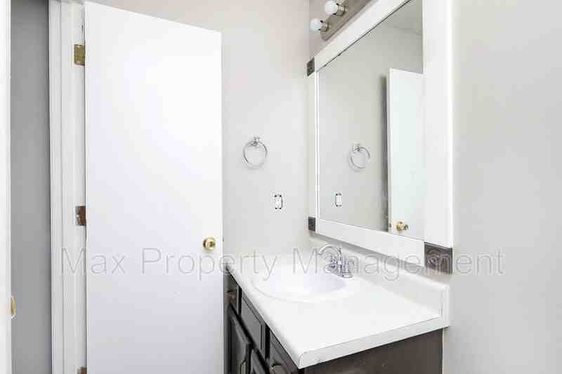 3919 Sw 3rd St - Photo 7 of 25