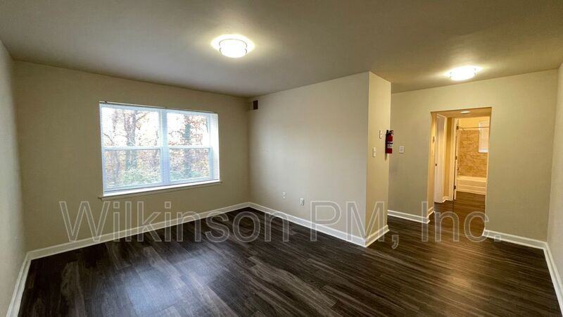313 2nd Ave #203 - Photo 4 of 10