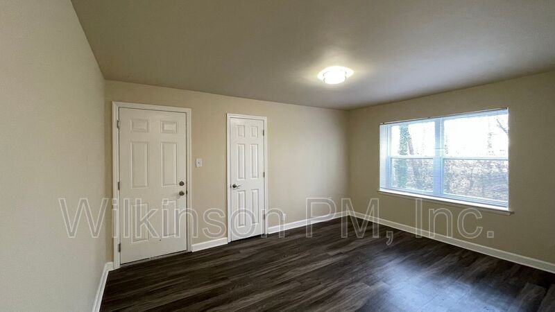 313 2nd Ave #203 - Photo 6 of 10