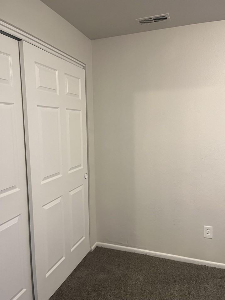 2463 Astrozon Cir #2463 - Photo 5 of 18