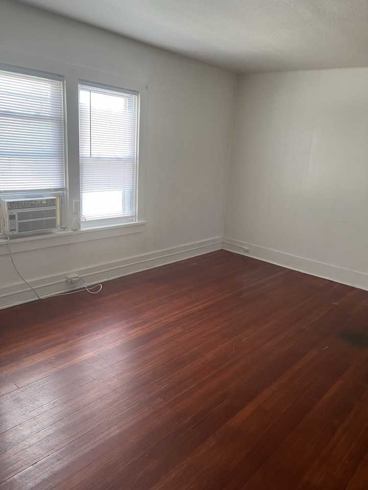 604 6th Ave #9 - Photo 2 of 11