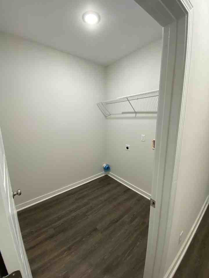 658 Chestnut St #1 - Photo 7 of 15