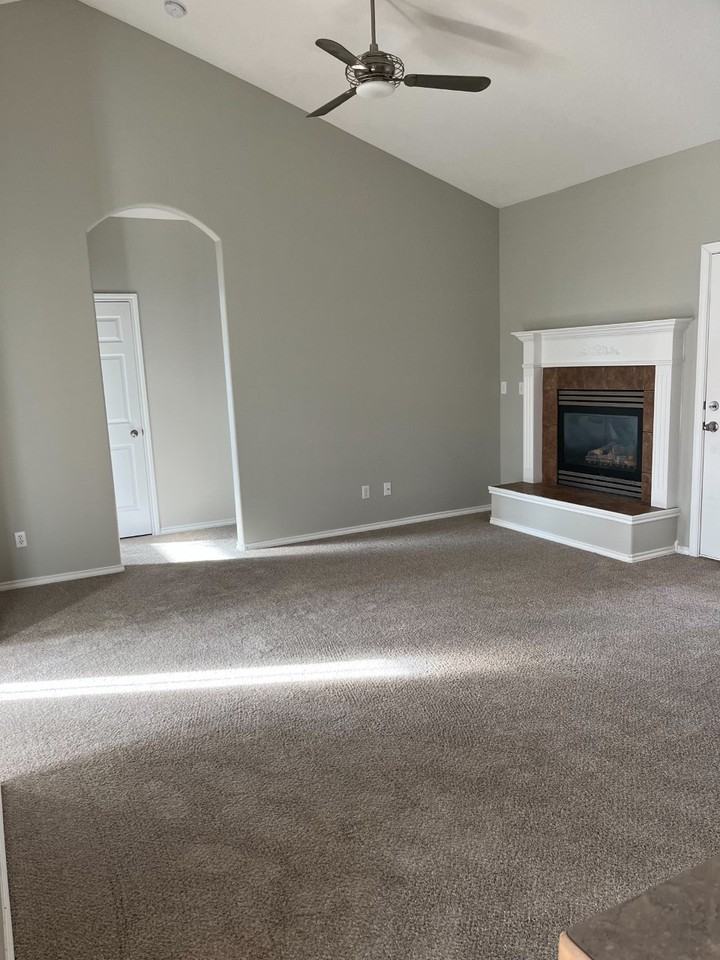 2664 E Bridgecreek Dr #2664 - Photo 3 of 19