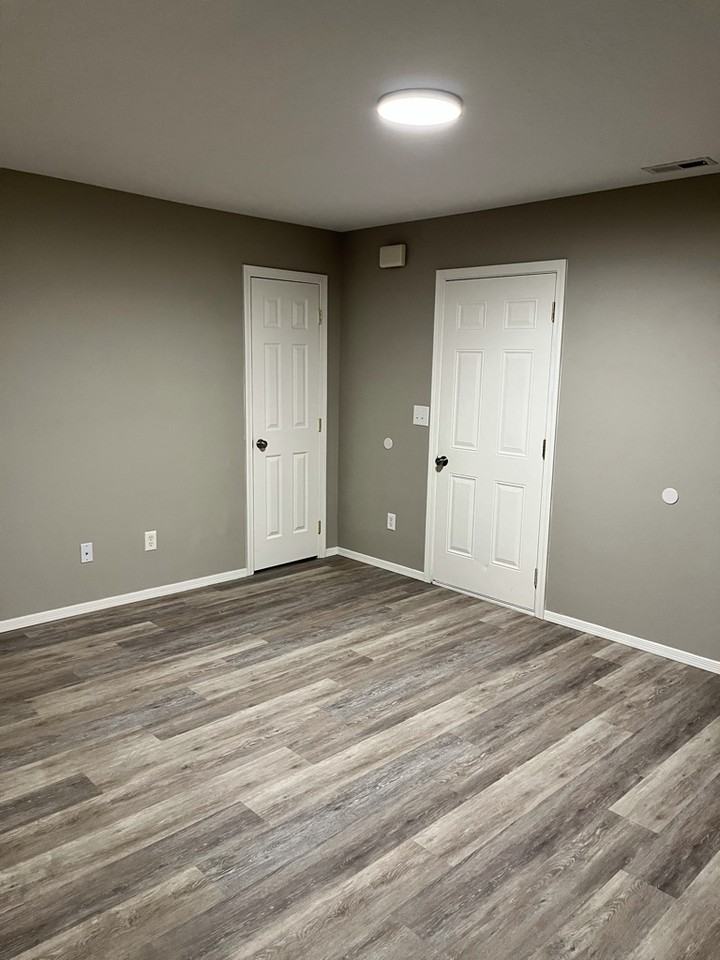 1025 Se Freedom Cir #1 - Photo 5 of 19