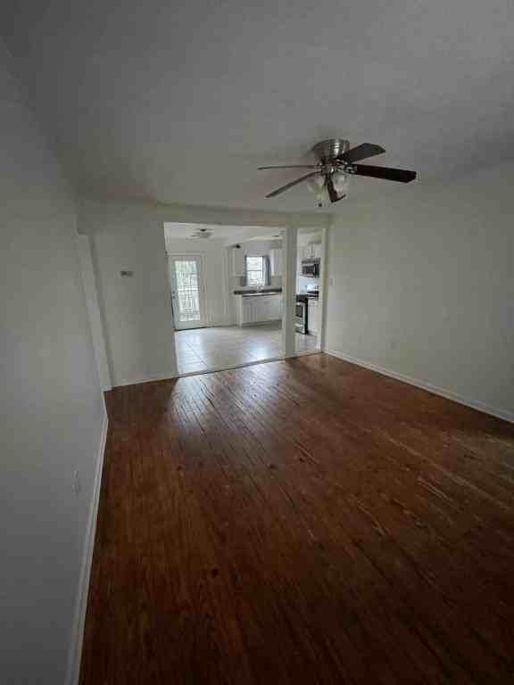 4264 Oxford Ave #4 - Photo 2 of 13
