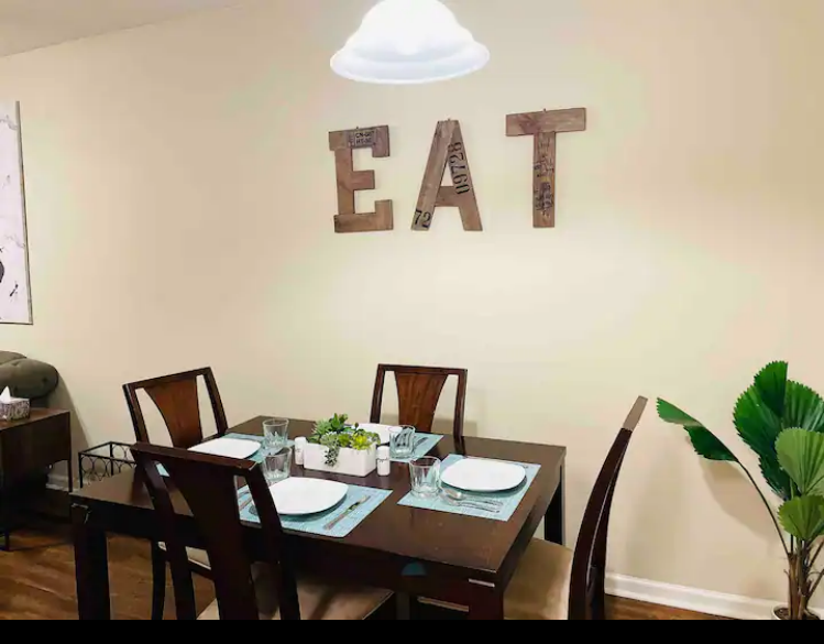 21028 N Main St - Photo 3 of 15