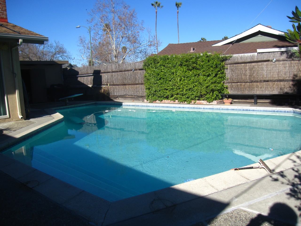 4381 Colombo Dr - Photo 3 of 4