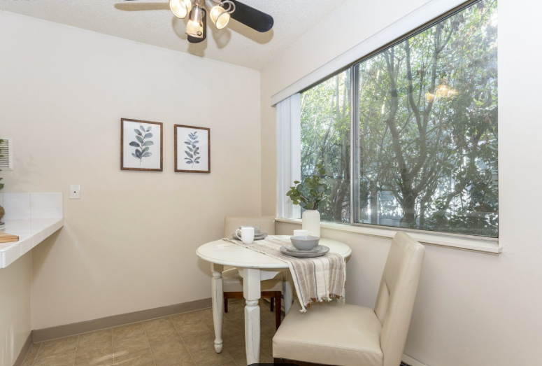 2536 Se 29th Ave - Photo 4 of 21