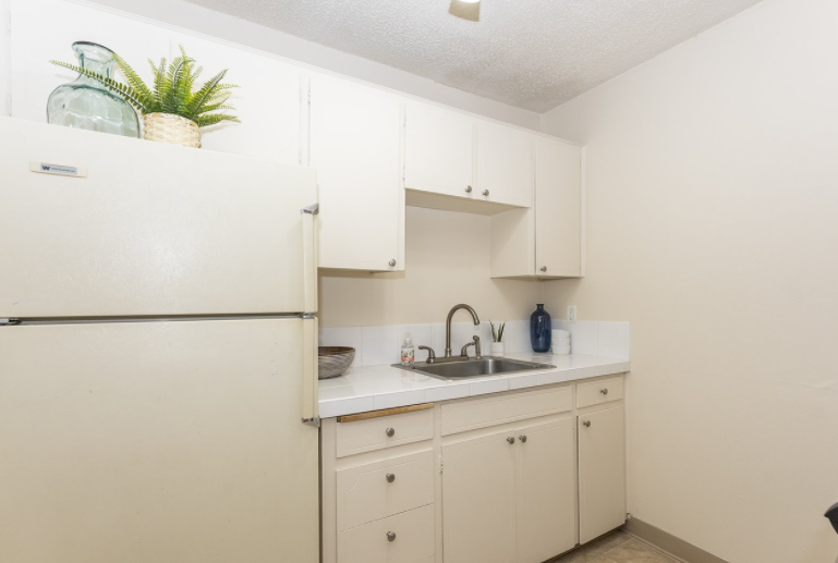 2536 Se 29th Ave - Photo 7 of 21