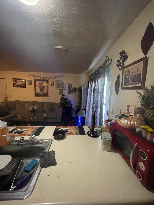 40 40 - Photo 3 of 15