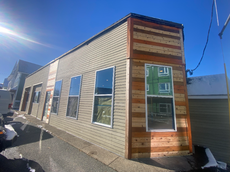 114 N Franklin St - Photo 3 of 5