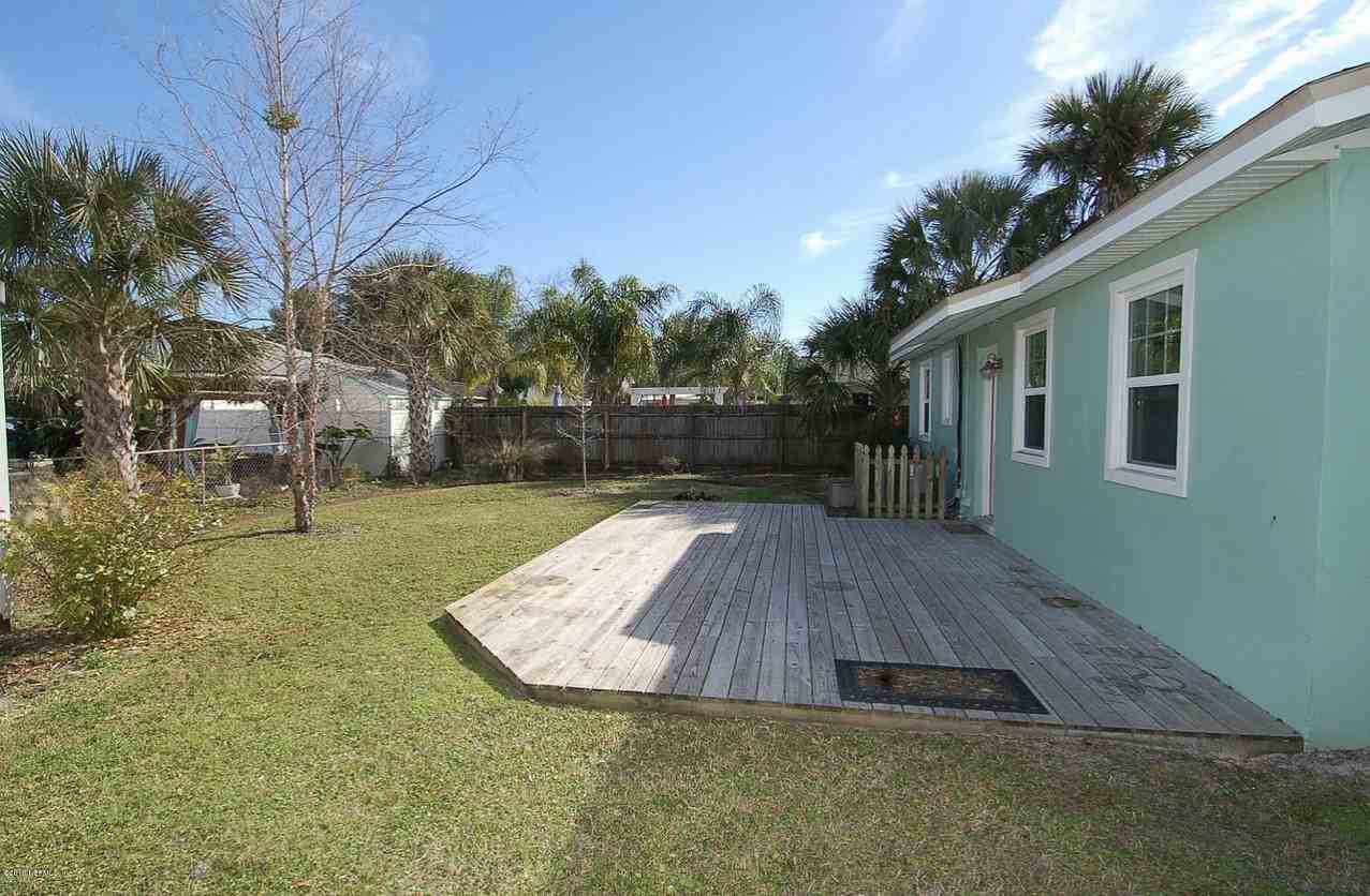 1105 10th St N #1 - Photo 2 of 11