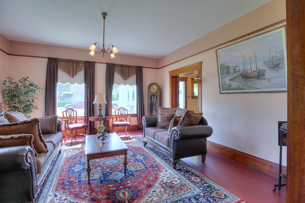 321 O St - Photo 3 of 25